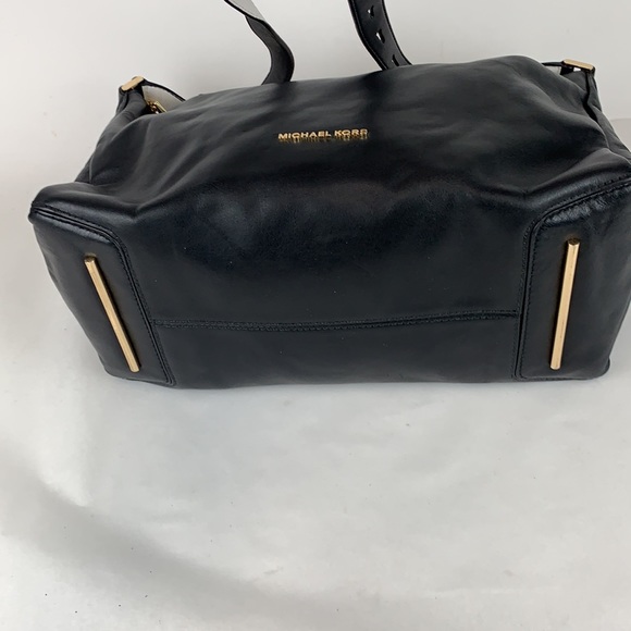 Michael kors bag - Picture 11 of 14